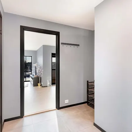 Dinbnb Homes 5 Bedroom Family House - Free Parking Kristiansand