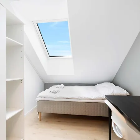Dinbnb Homes 5 Bedroom Family House - Free Parking Apartament *