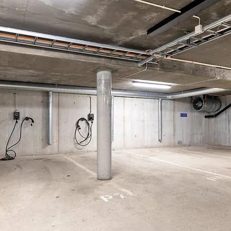Apartament Dinbnb Homes 5 Bedroom Family House - Free Parking