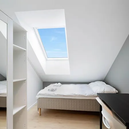 Apartment Dinbnb Homes 5 Bedroom Family House - Free Parking Kristiansand